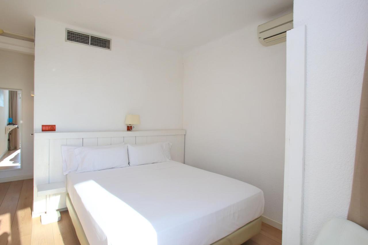 Solvi Hotel - Adults Only Vilanova i la Geltrú Εξωτερικό φωτογραφία