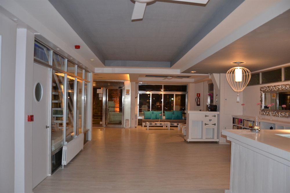 Solvi Hotel - Adults Only Vilanova i la Geltrú Εξωτερικό φωτογραφία