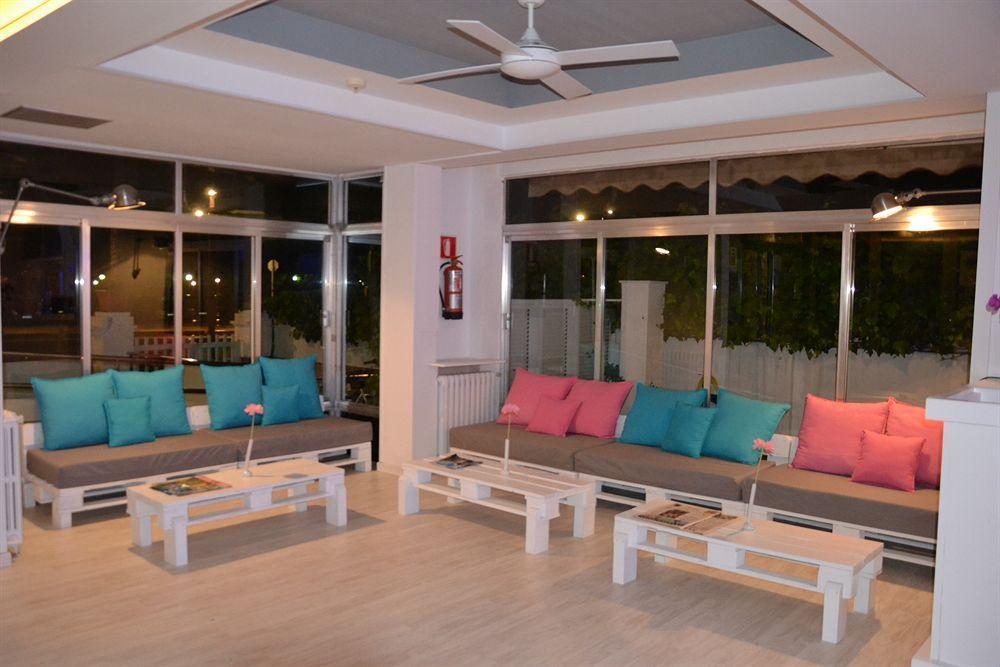 Solvi Hotel - Adults Only Vilanova i la Geltrú Εξωτερικό φωτογραφία