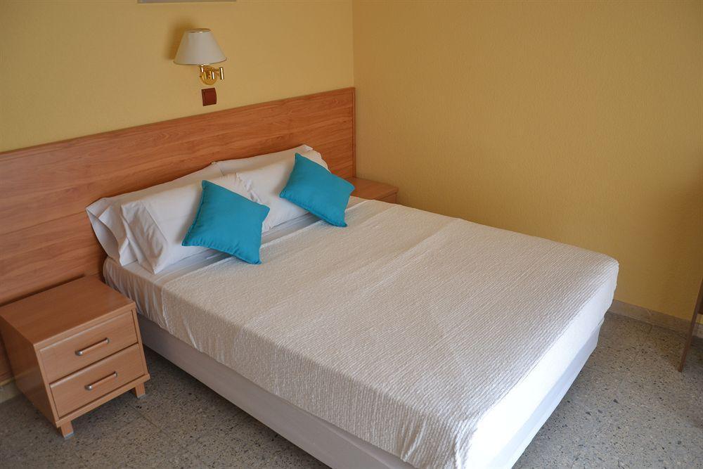 Solvi Hotel - Adults Only Vilanova i la Geltrú Εξωτερικό φωτογραφία