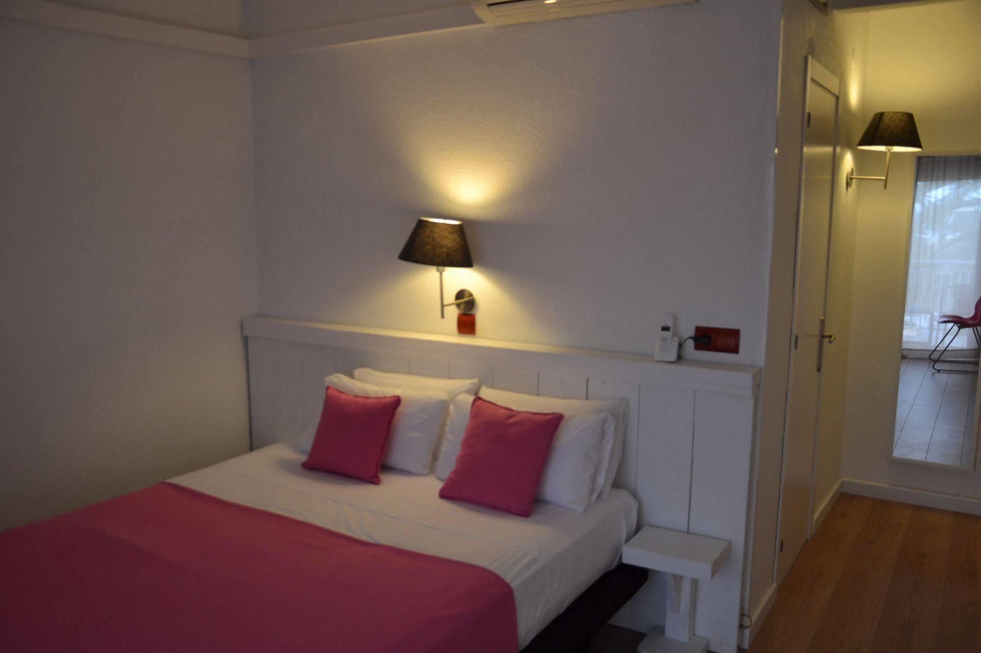Solvi Hotel - Adults Only Vilanova i la Geltrú Εξωτερικό φωτογραφία