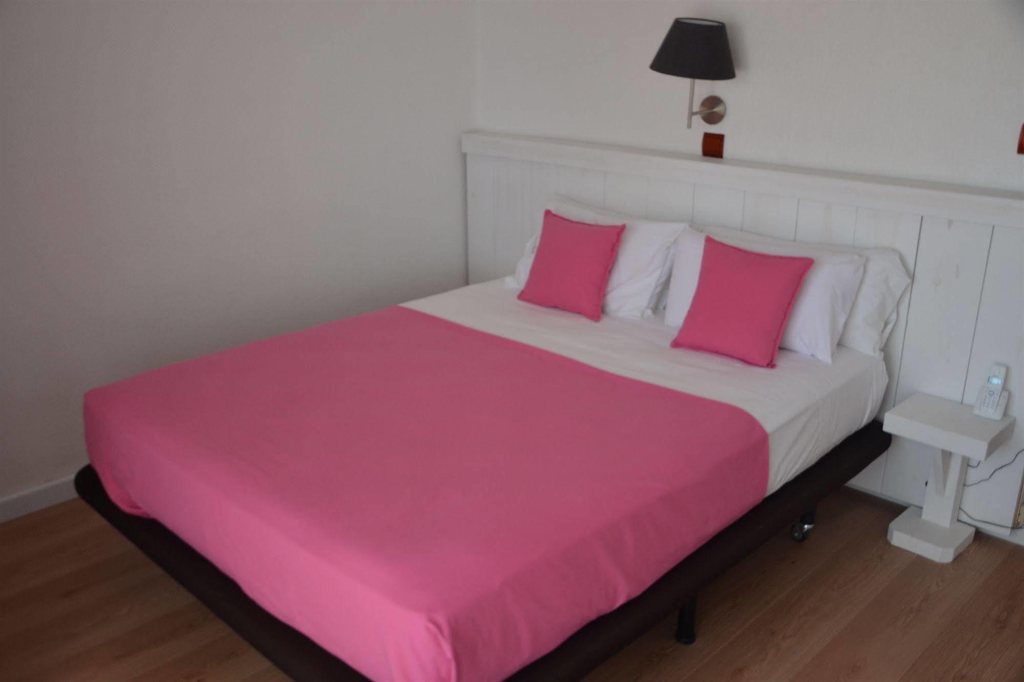 Solvi Hotel - Adults Only Vilanova i la Geltrú Εξωτερικό φωτογραφία